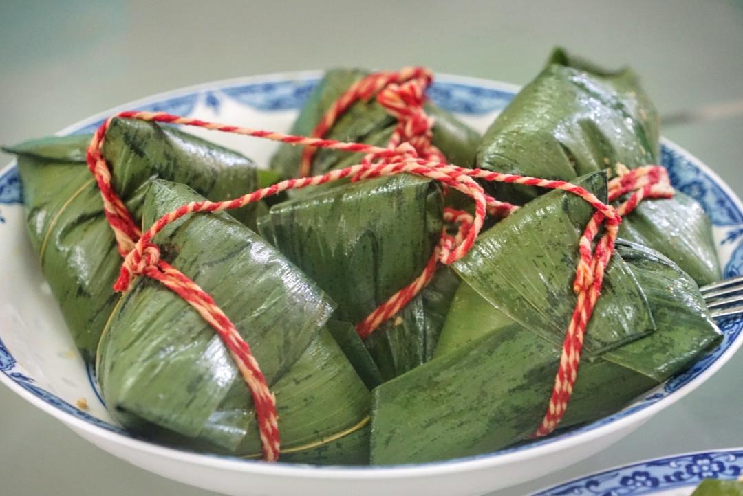 大黄米鲜肉蛋黄粽