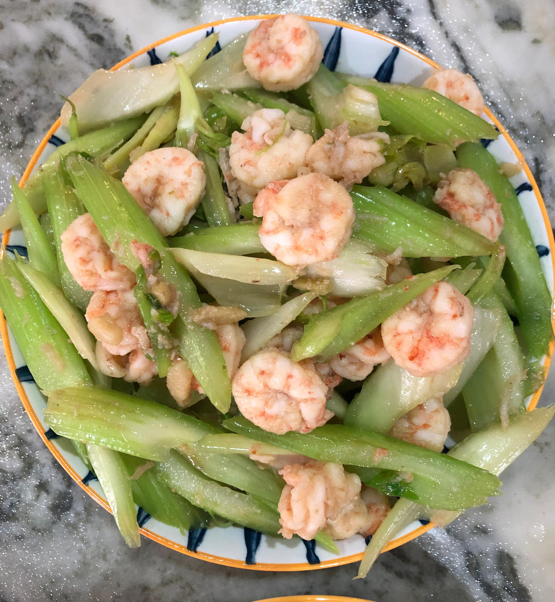 超级嫩的西芹吃法（西芹虾仁），小朋友也可以吃很多