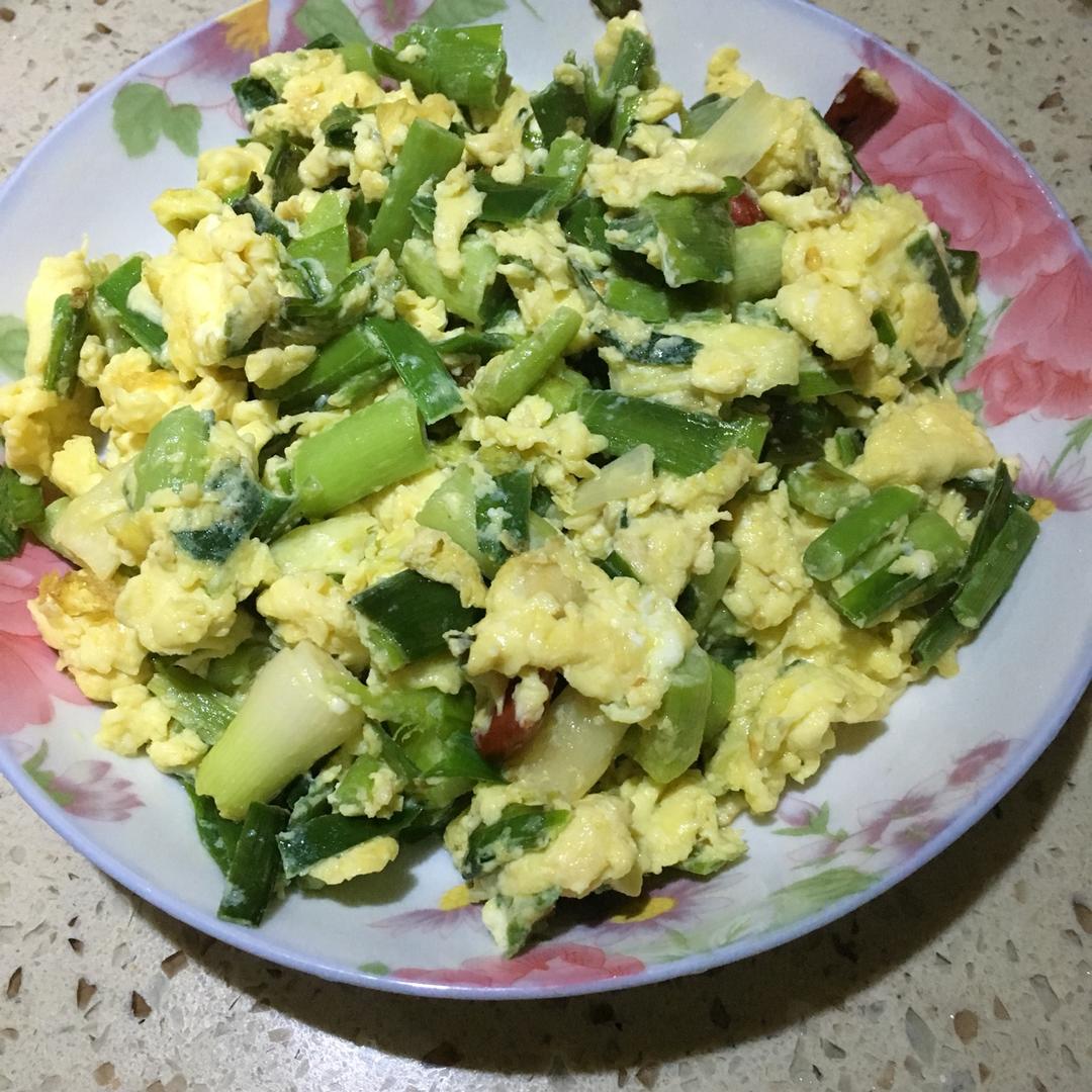 蒜苗炒鸡蛋