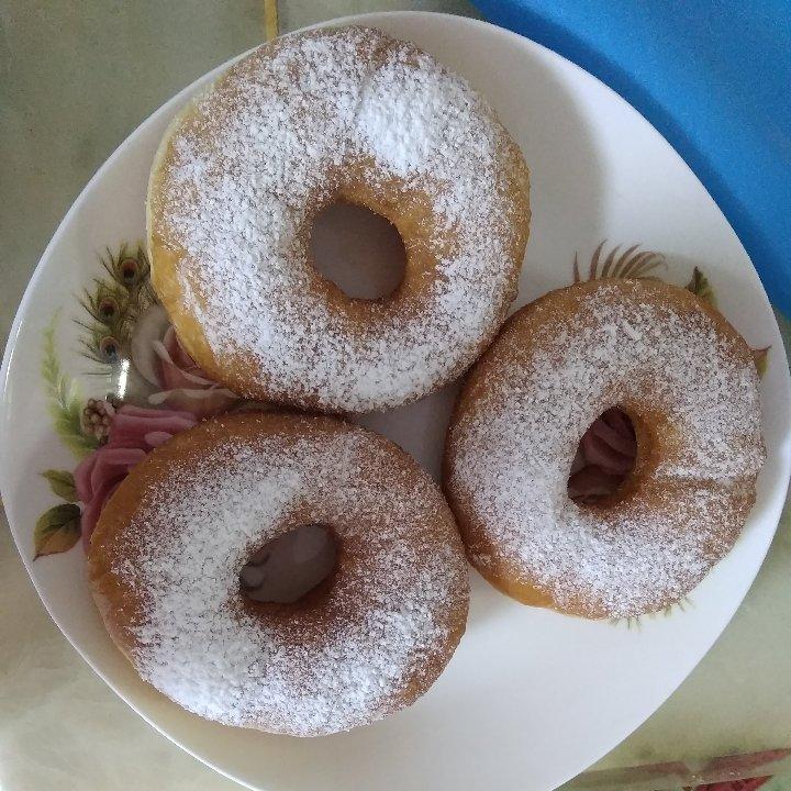 愿世界善待美好的你做的甜甜圈