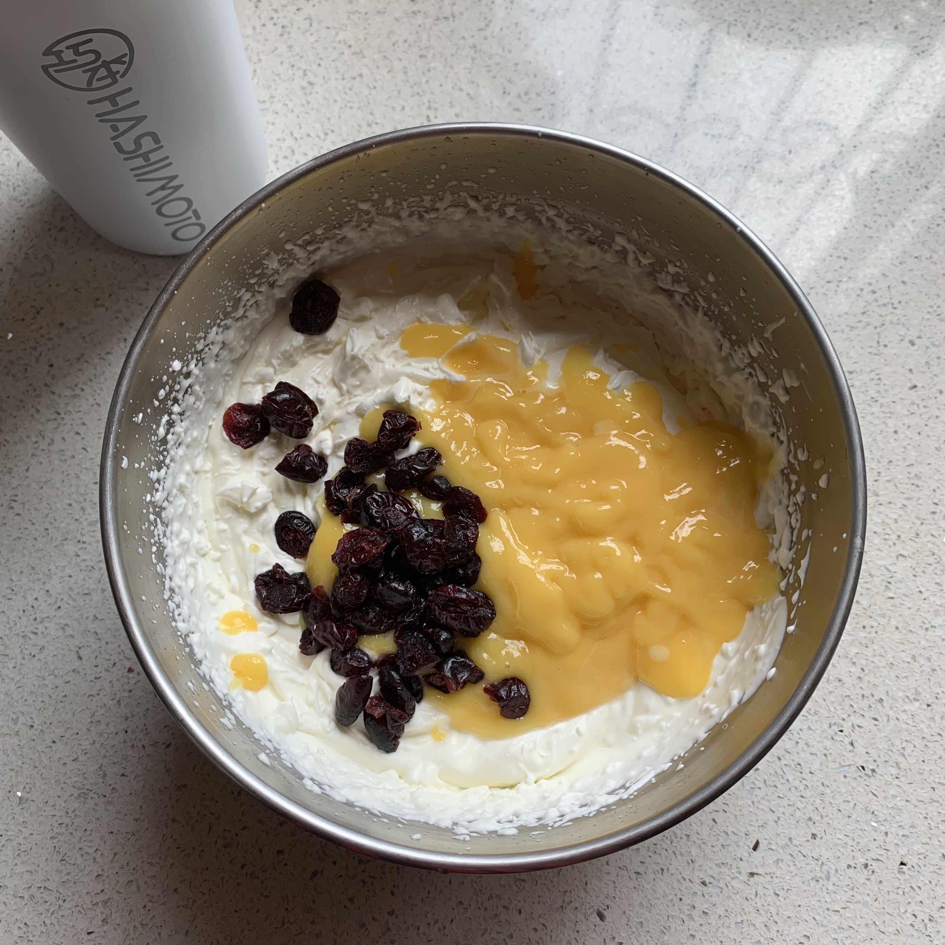 免翻拌～无需蛋黄的芒果酸奶冰激凌的做法 步骤4