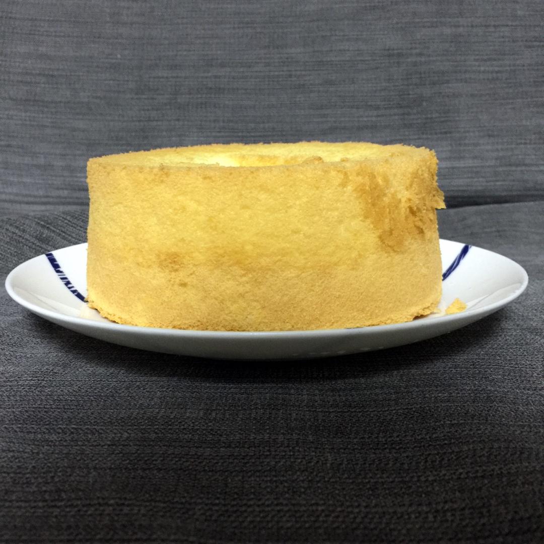 超简单完美戚风蛋糕（6寸2蛋）附打发、翻拌、脱模视频