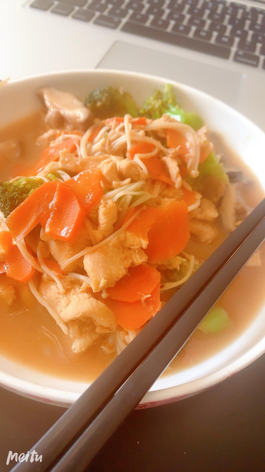 乱炖鸡胸肉减肥第一餐的做法