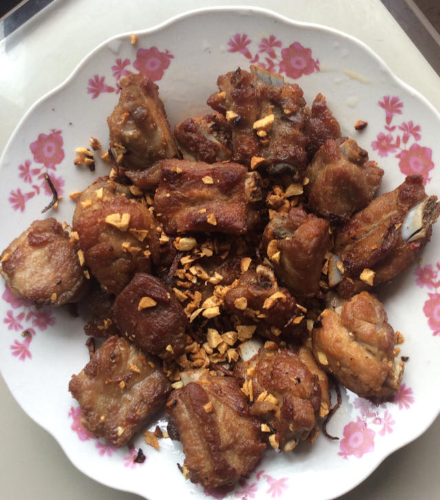 金牌蒜香排骨