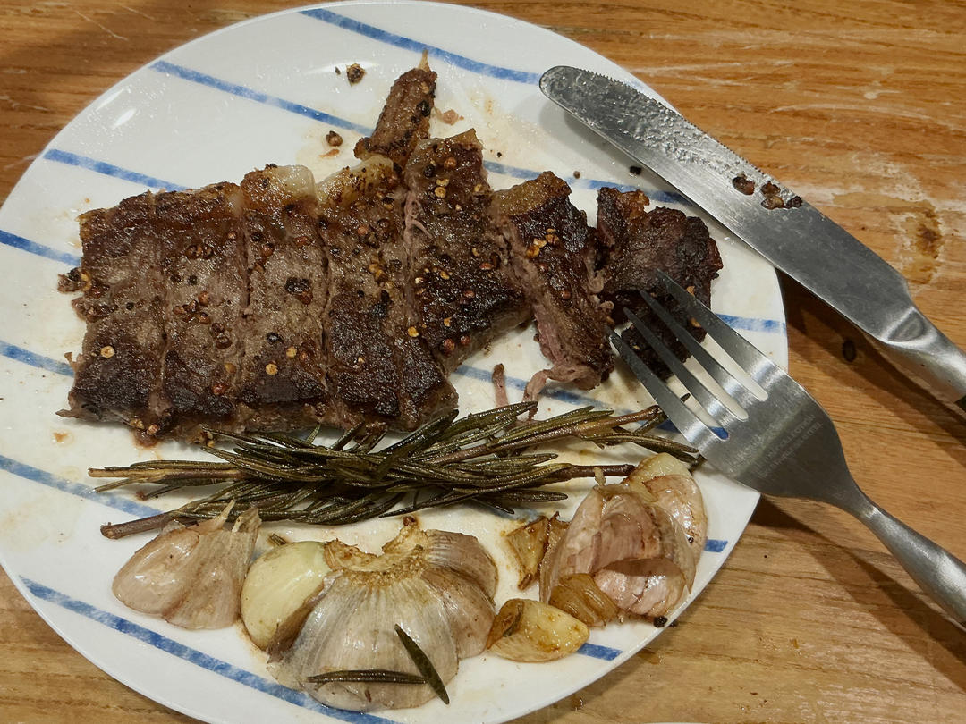 好吃到哭的煎牛排