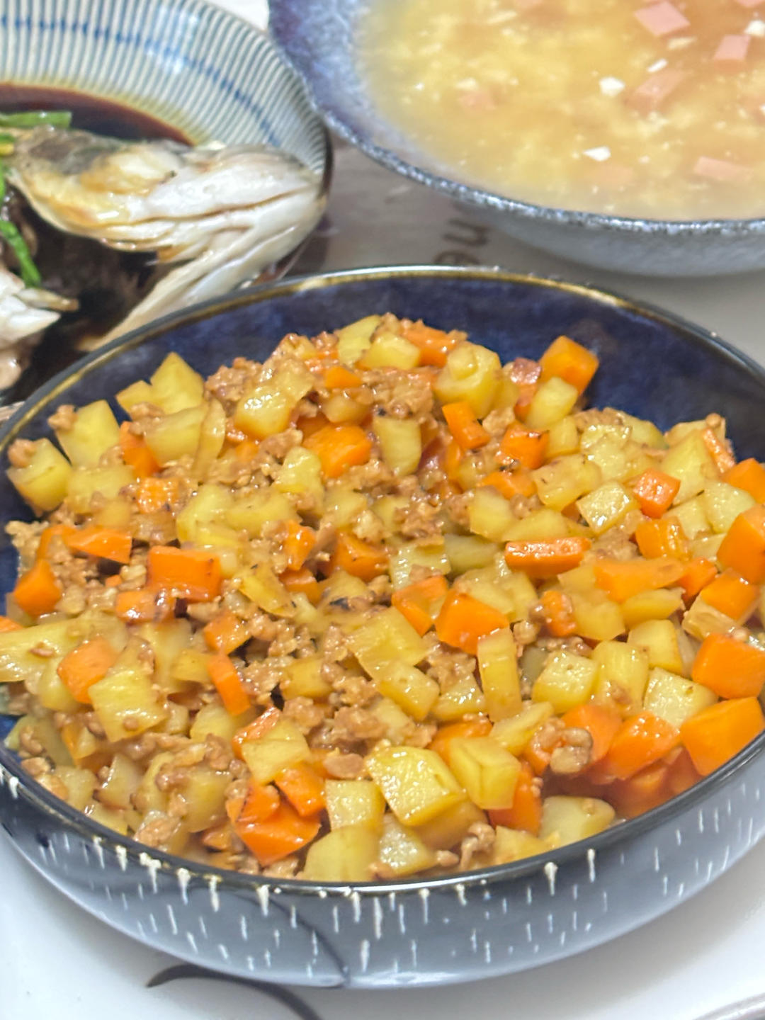 肉末土豆胡萝卜丁