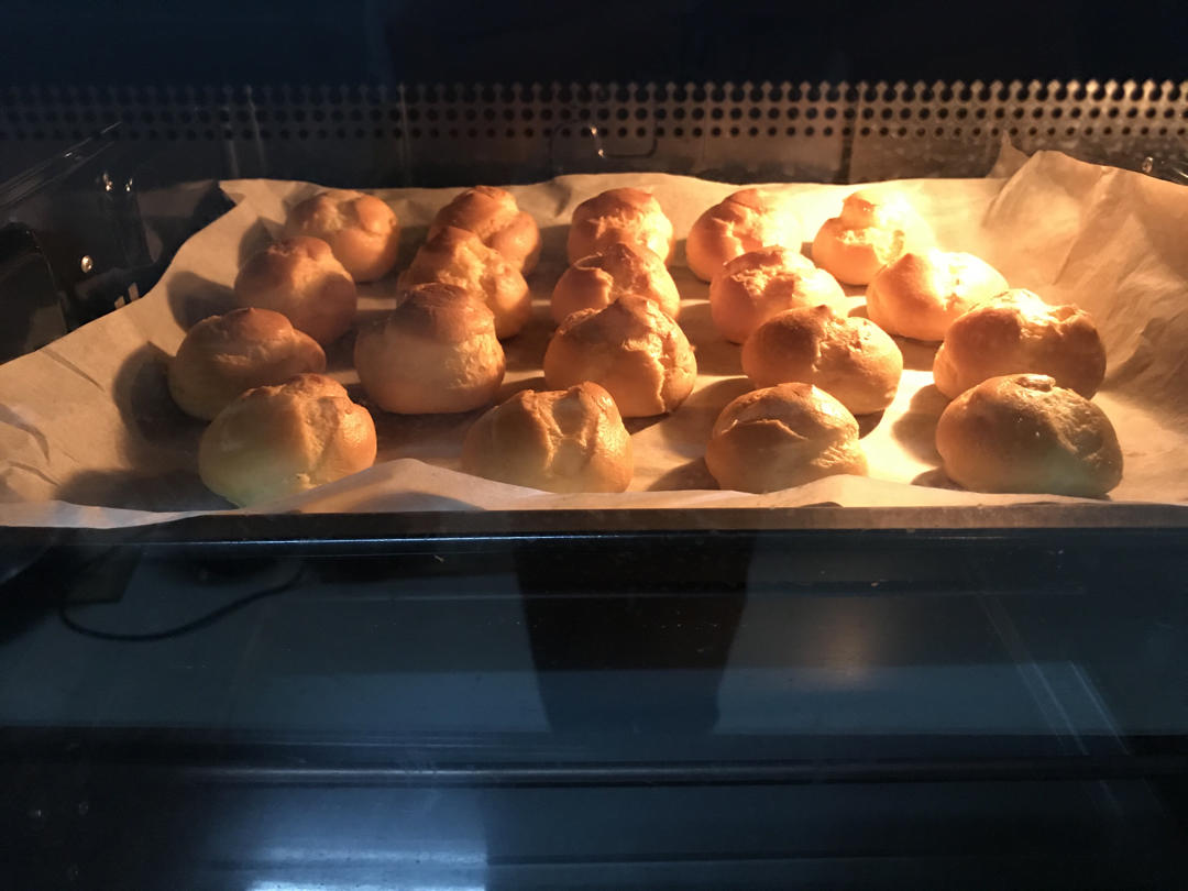 《Tinrry下午茶》教你做香草泡芙