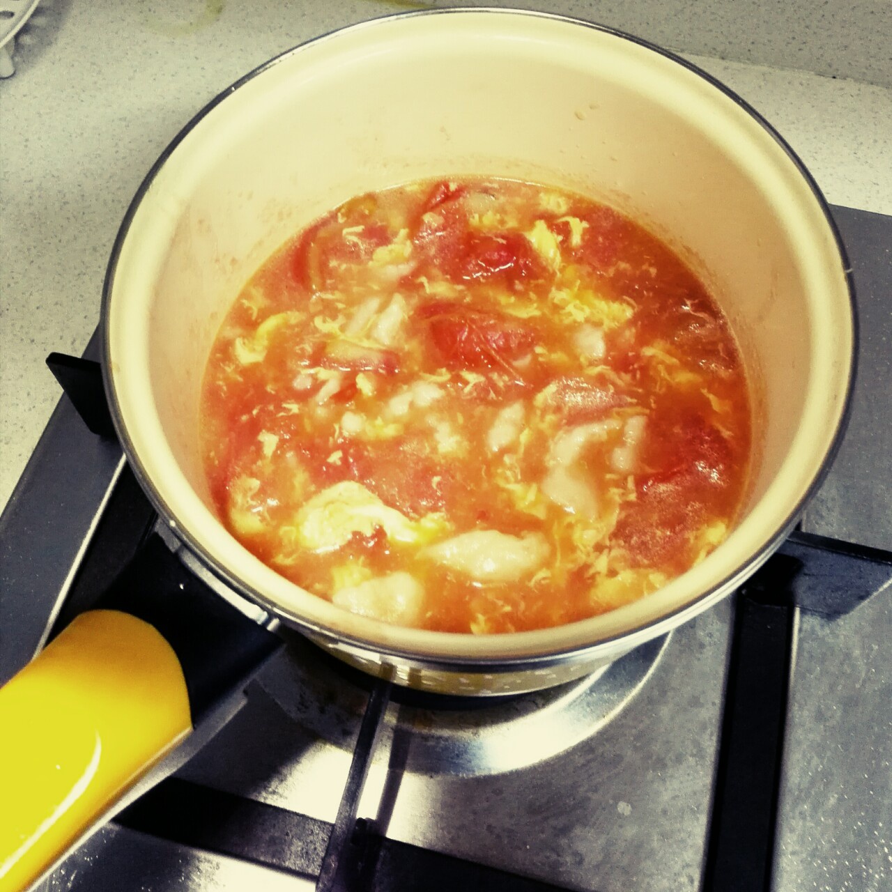 西红柿鸡蛋疙瘩汤