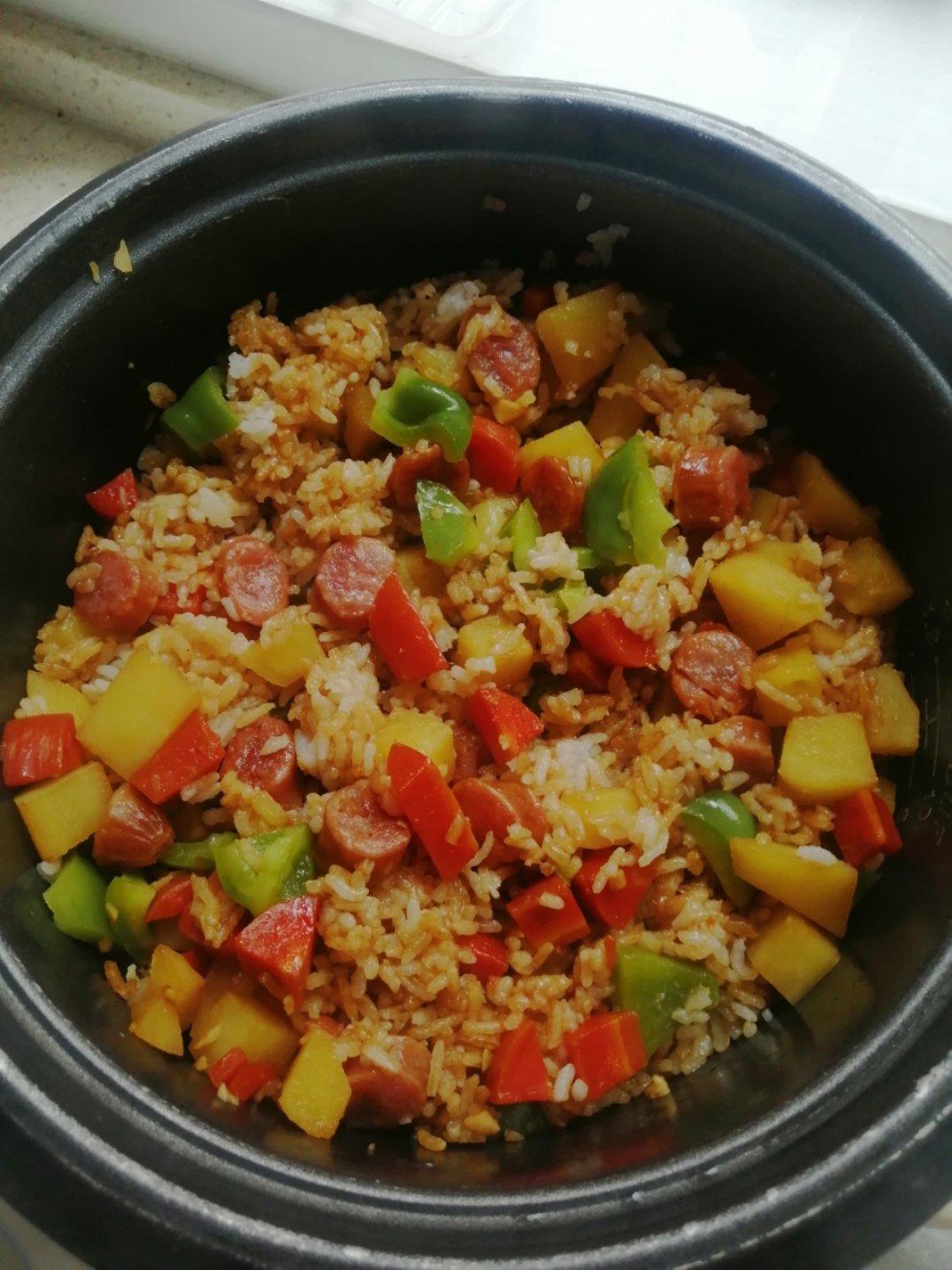 香肠土豆焖饭❗️❗️电饭煲懒人做法