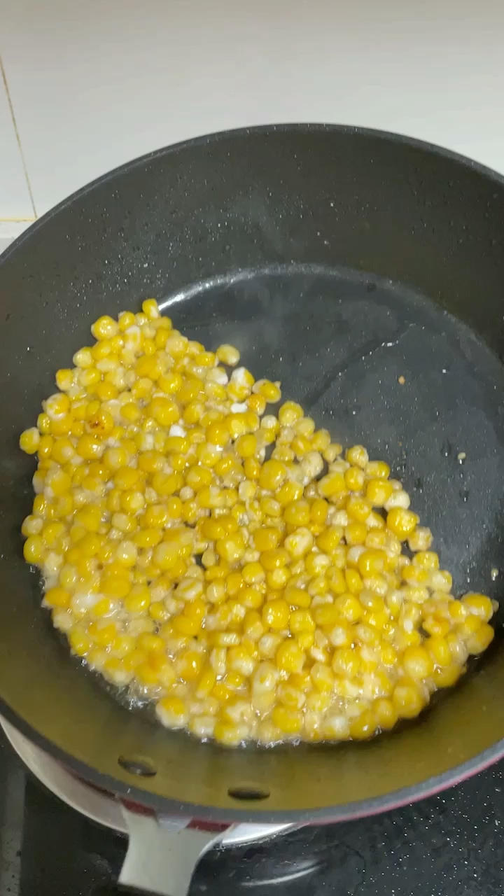 黄金玉米烙（来自抖音）
