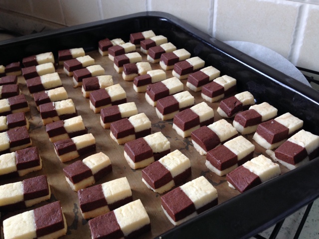 双色小棋格饼干