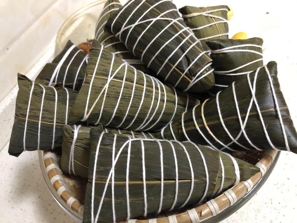 大肉粽+红豆沙粽子的做法