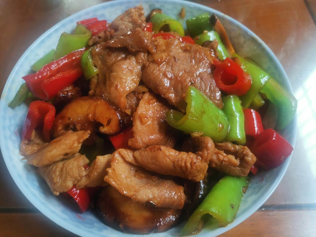 香菇炒肉｜贼香