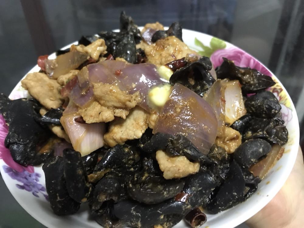 木耳炒肉片
