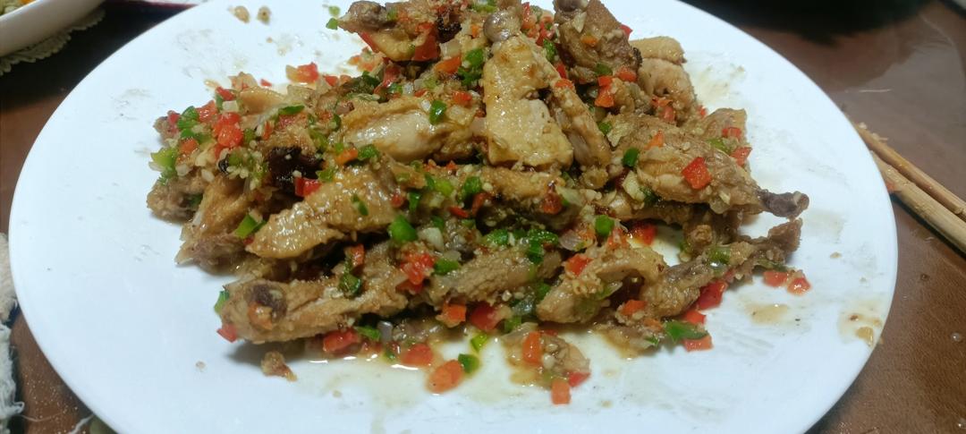 网红菜～好吃到嗦手指的蒜香鸡翅