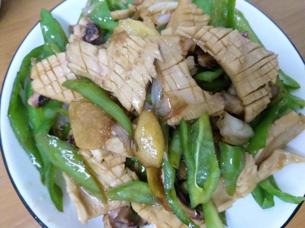 干鱿鱼炒青椒