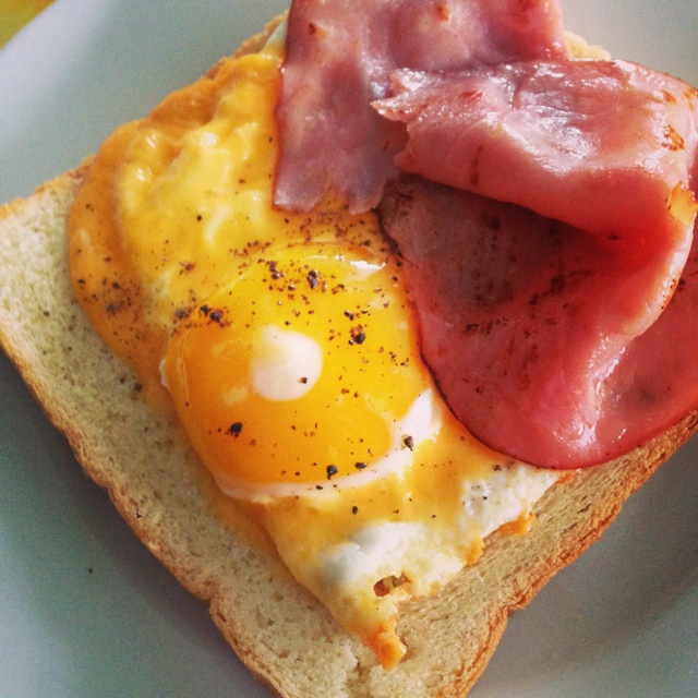 培根芝士煎蛋吐司