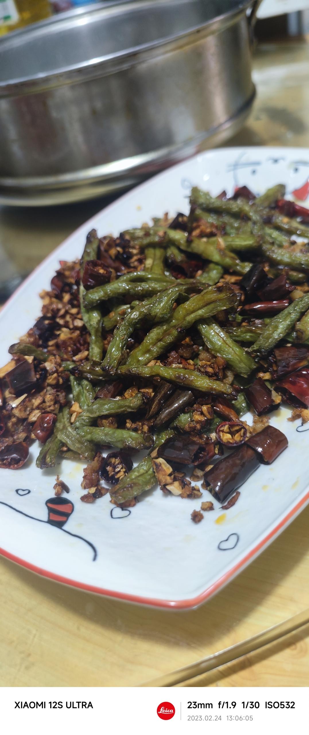 非常简单美味的家常菜～干煸四季豆