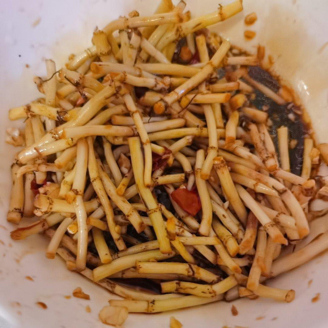 凉拌鱼腥草