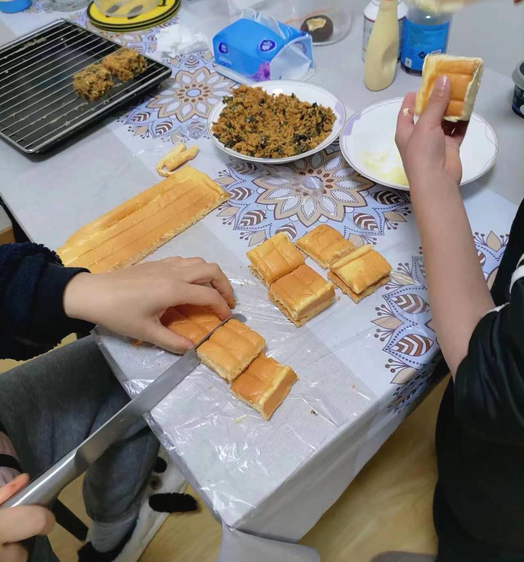 朋友都说比鲍师傅好吃的海苔肉松小贝
