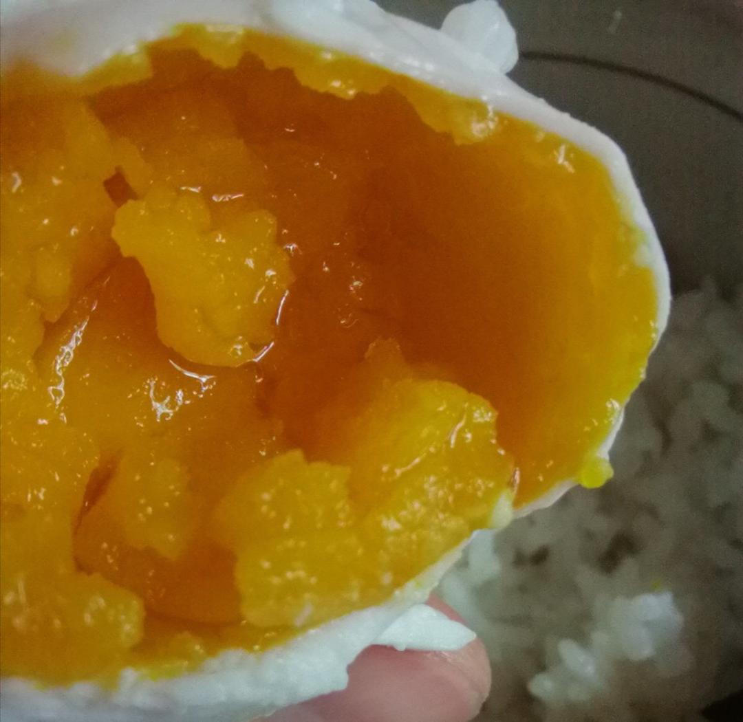 自制流油的咸鸭蛋