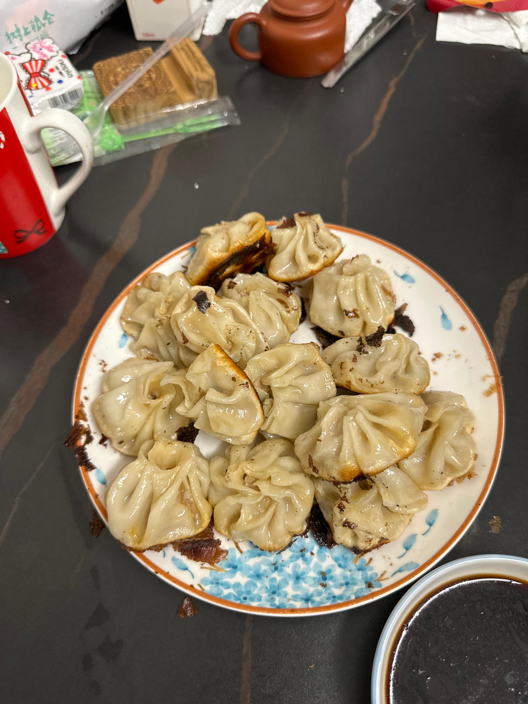 不揉面的--拇指生煎包