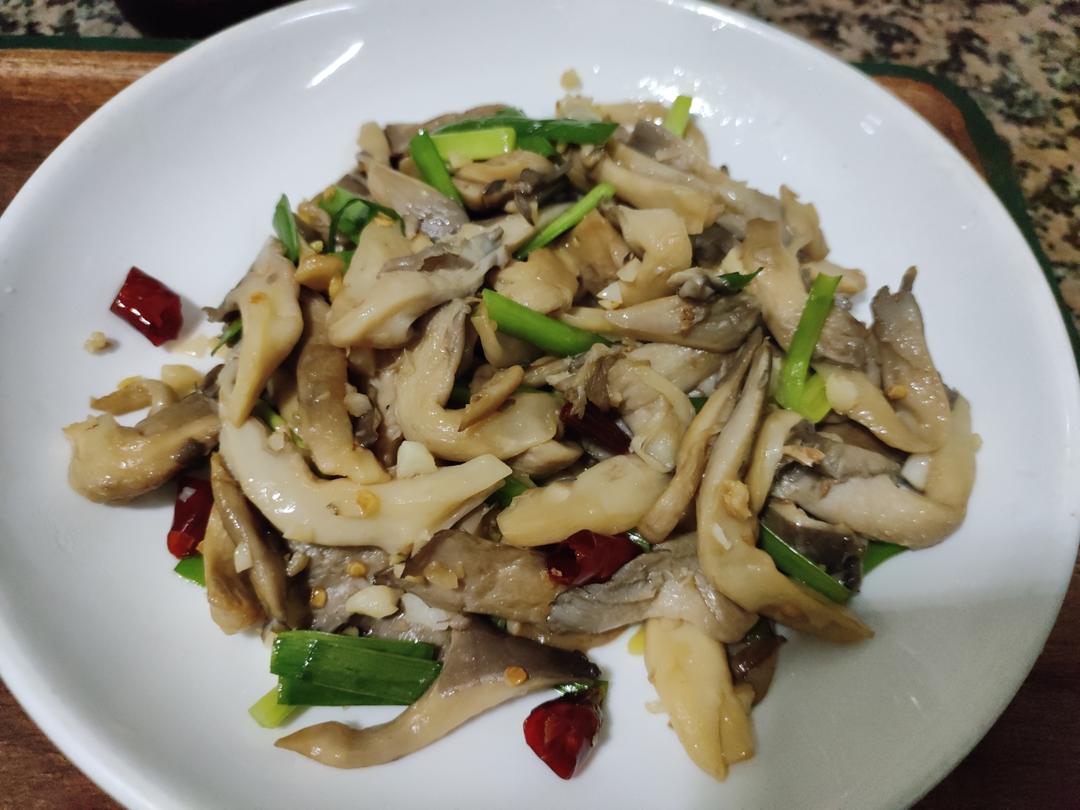 素炒平菇
