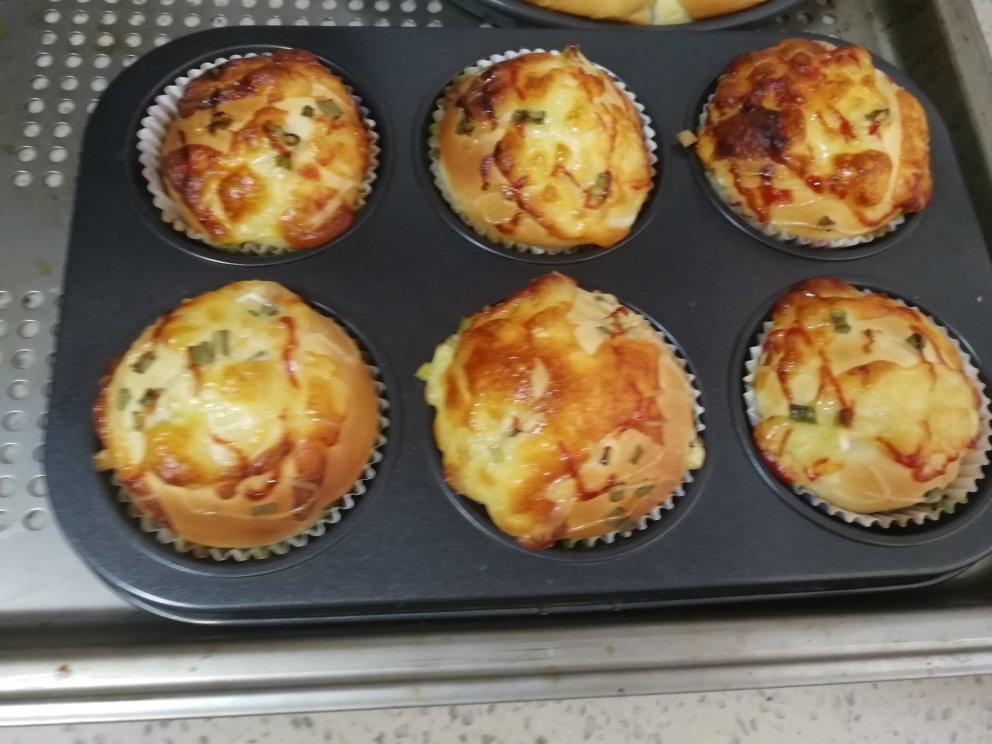 香葱芝士辫子排包(冷藏中种更柔软)