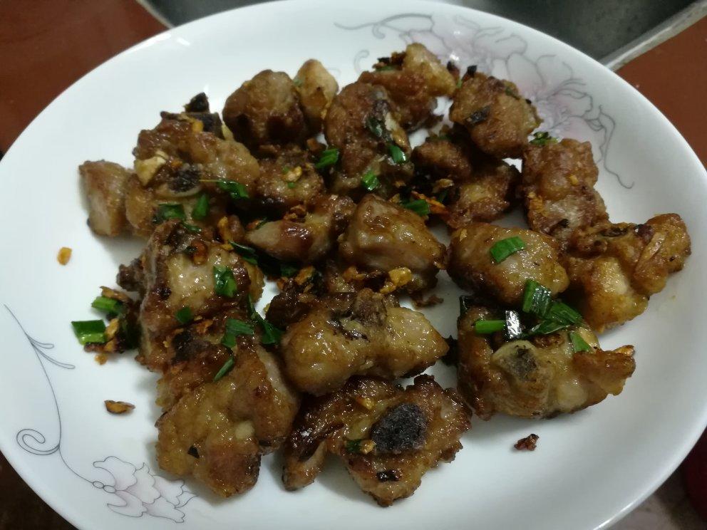 金牌蒜香排骨