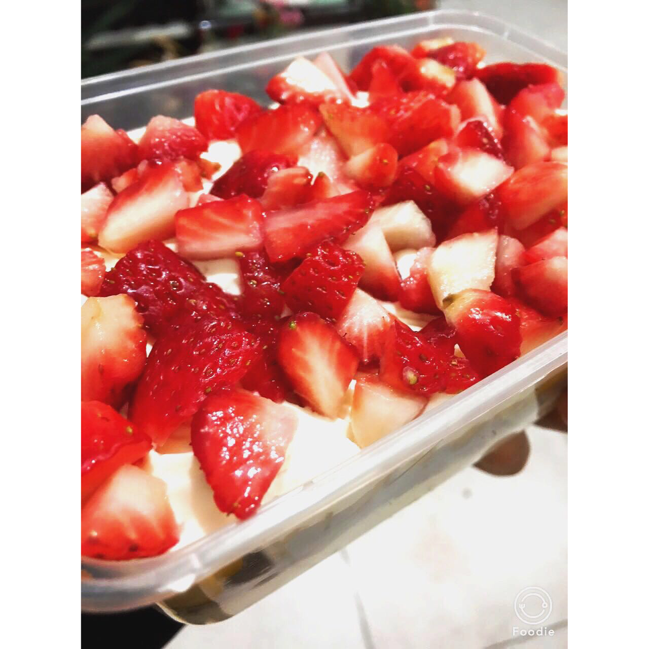 用勺子吃的饭盒蛋糕