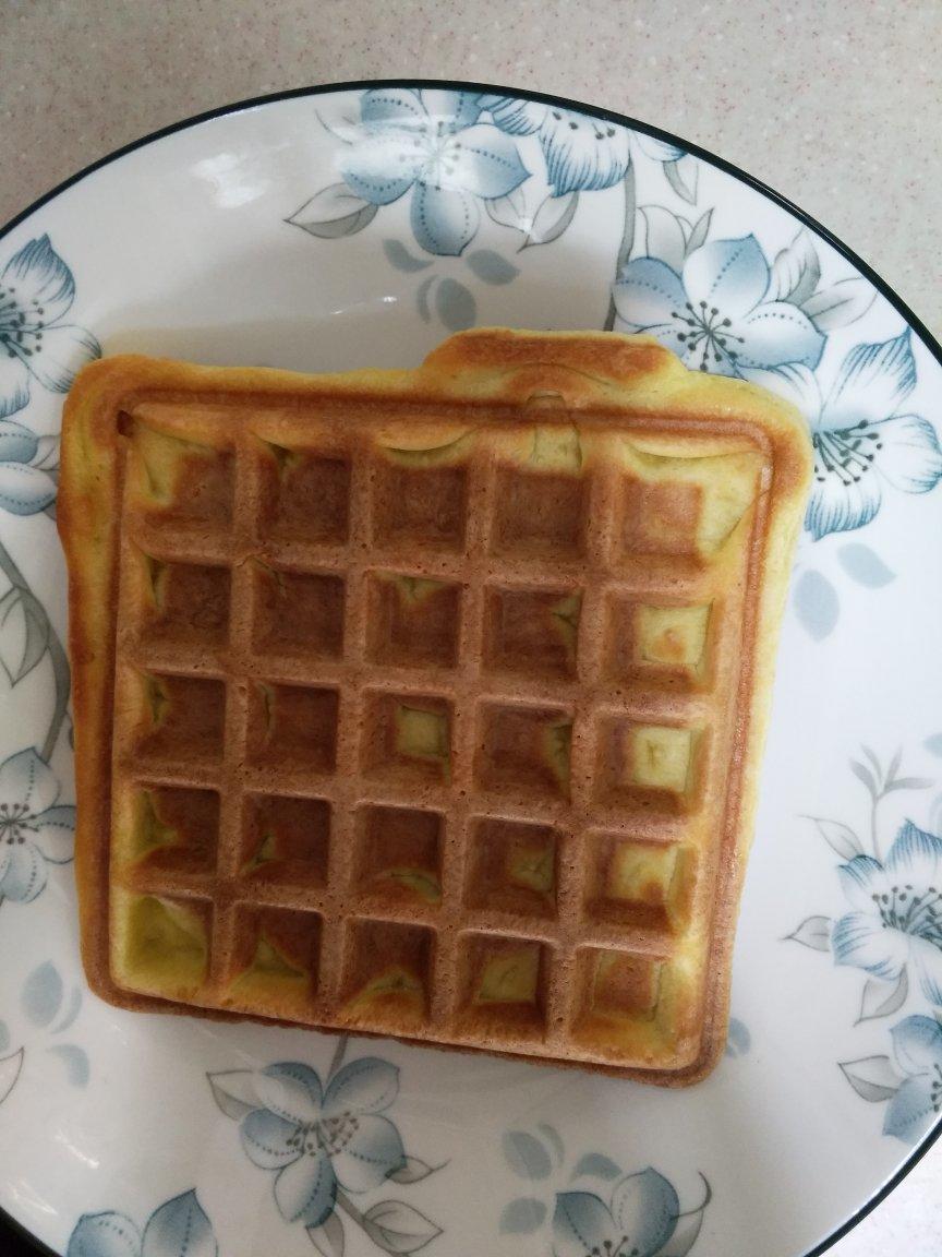 不需要泡打粉，不需要加糖的香蕉酸奶华夫饼