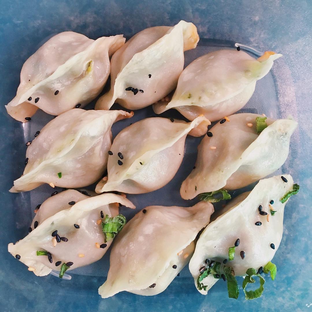 灯泡时时放光芒做的生煎速冻水饺