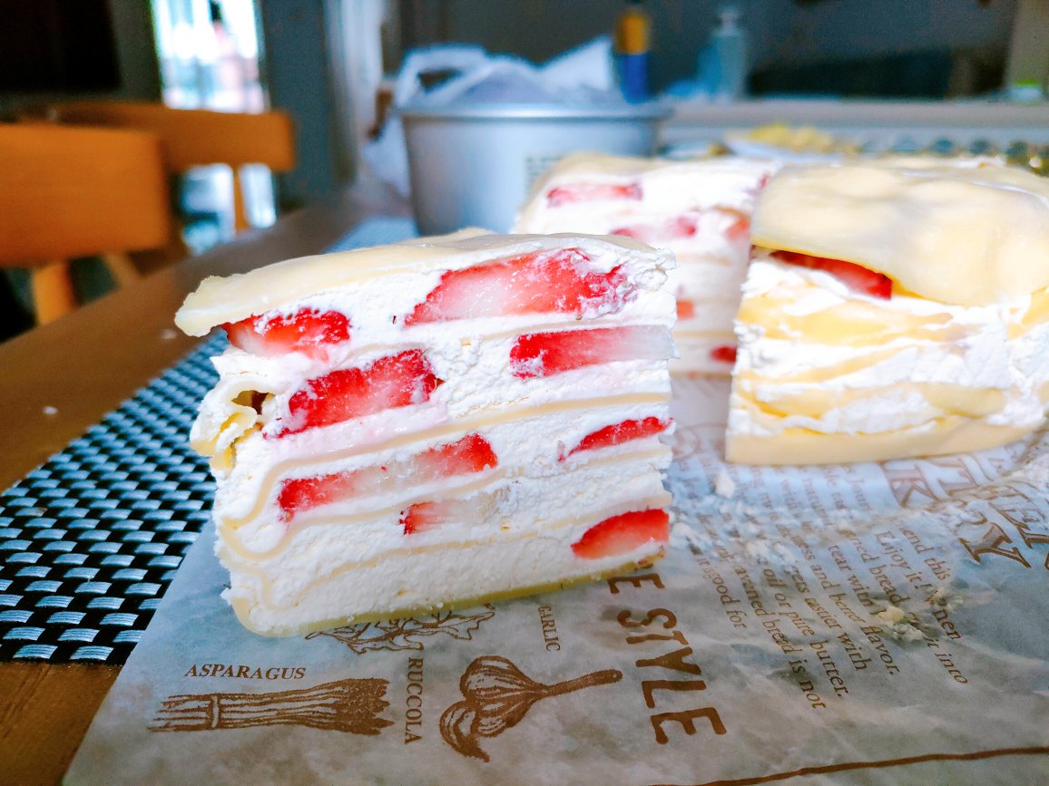 🥭草莓芒果千层蛋糕