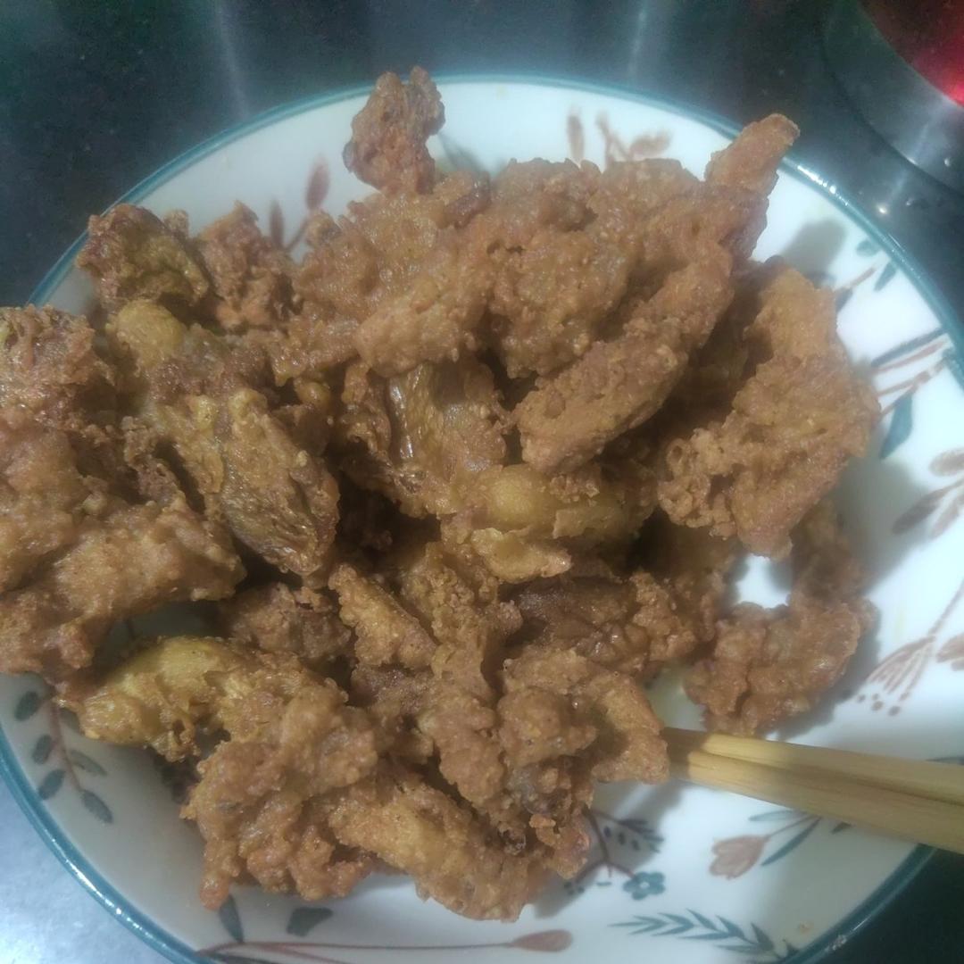 干炸蘑菇的做法，大人小孩都喜欢