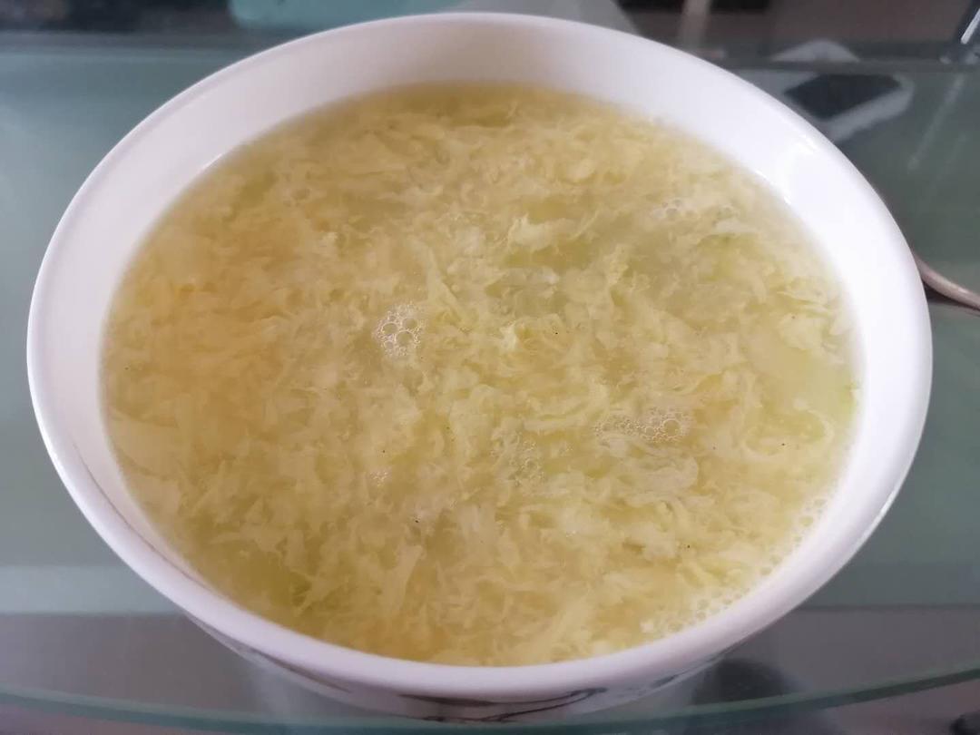 一碗漂亮又鲜嫩无比的基础蛋花汤