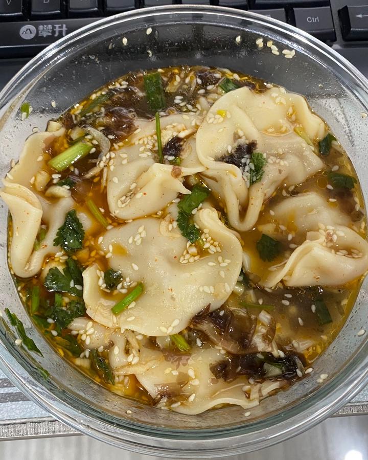 好吃到哭的酸汤水饺，你一定要试试哦