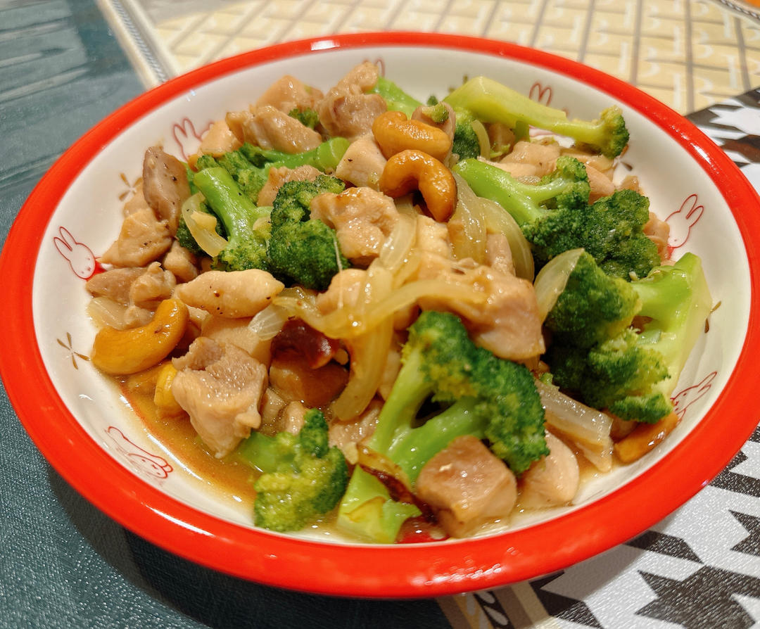 西兰花炒鸡胸肉