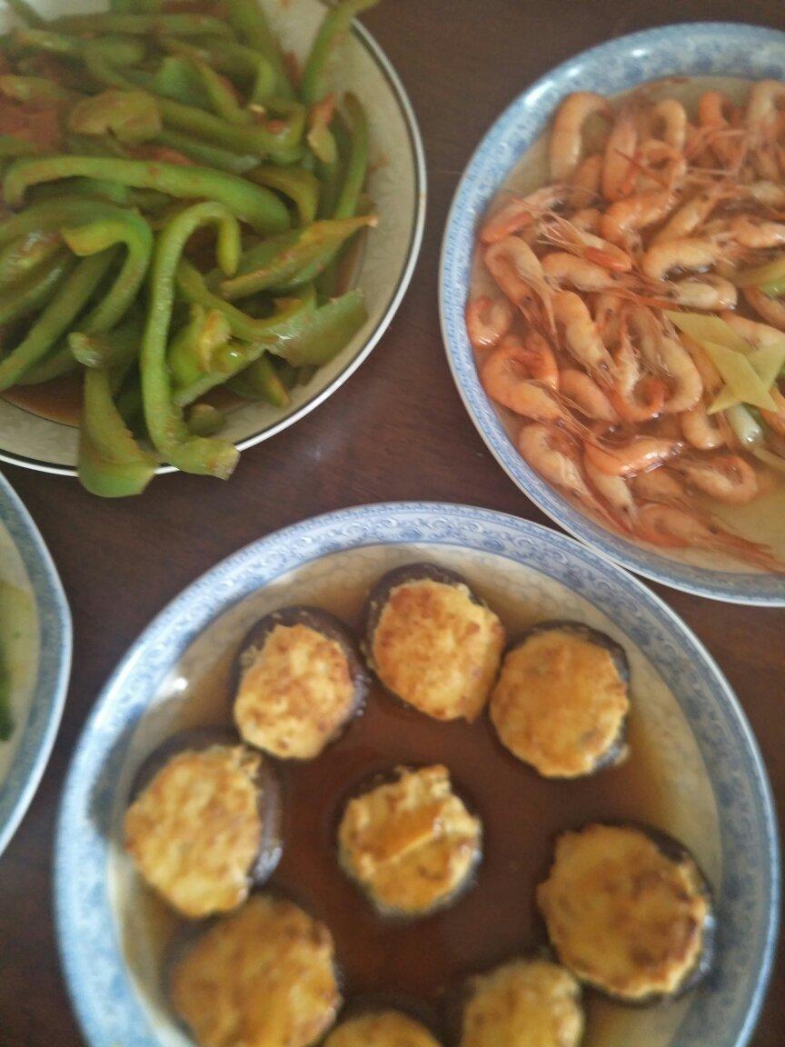 美味的肉酿香菇～～孩子爱吃的下饭菜