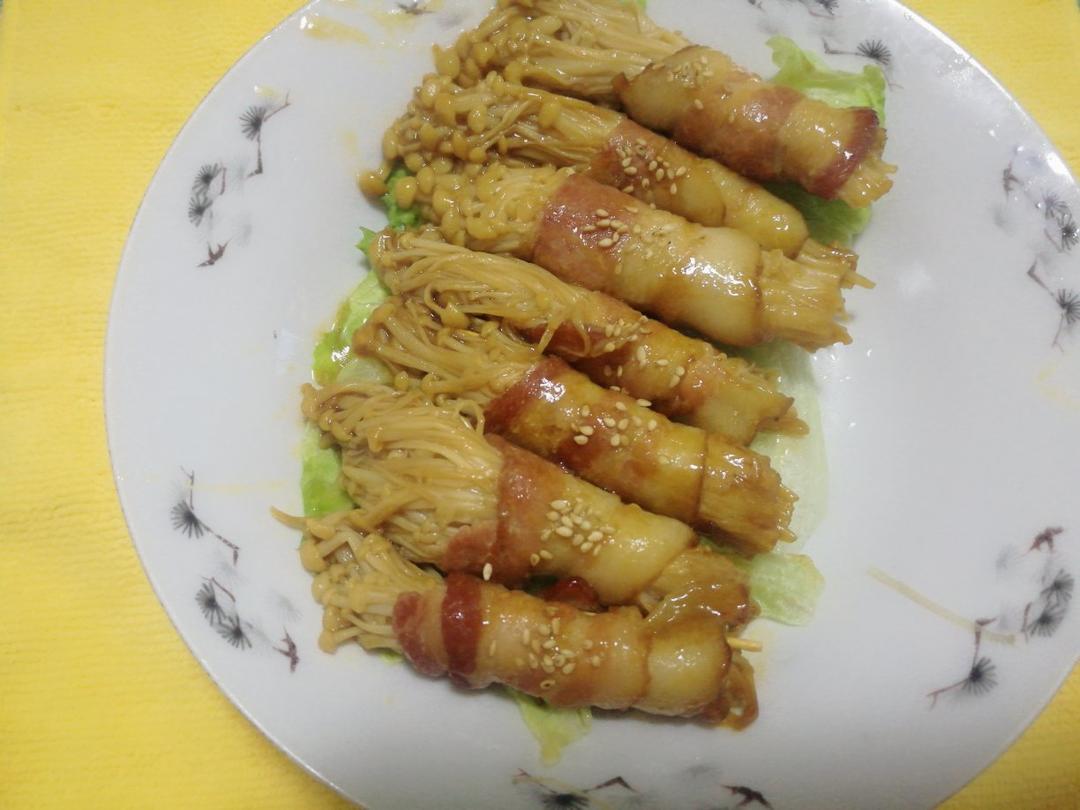 【金针菇培根卷】