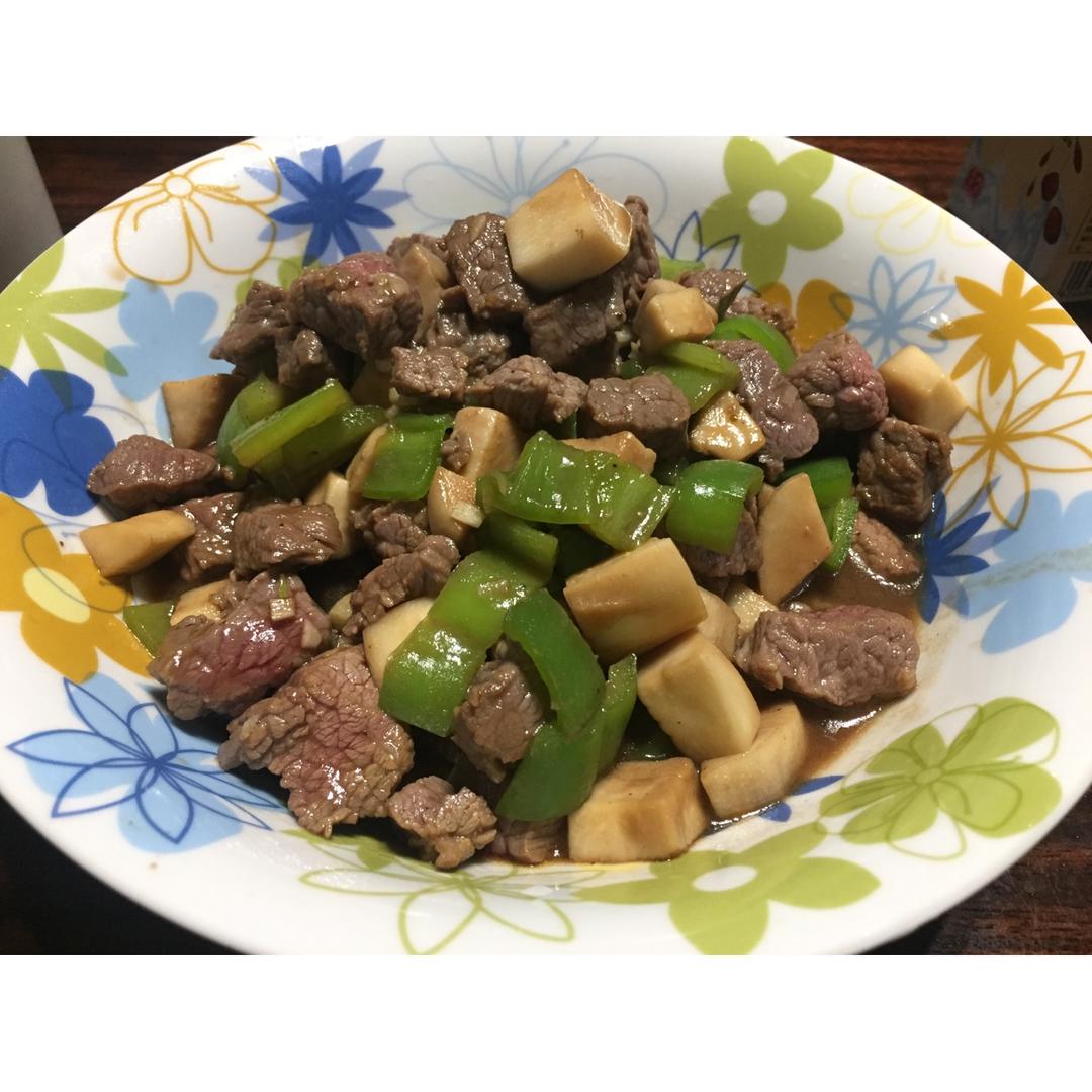 黑椒杏鲍菇牛肉粒