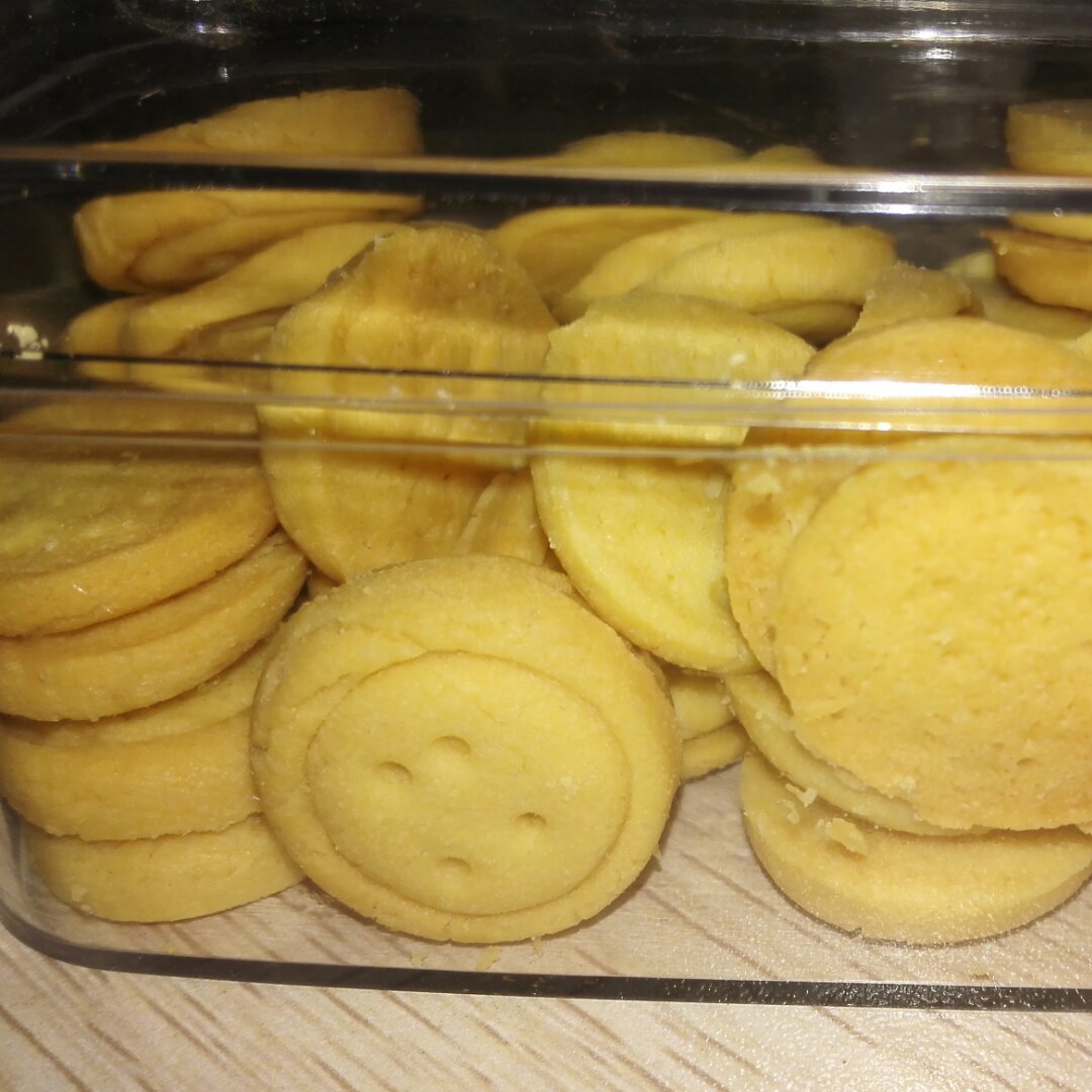 蛋黄纽扣小饼干