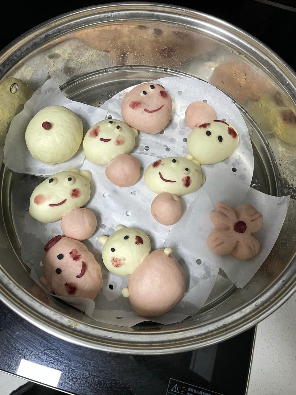 小猪佩奇卡通造型馒头