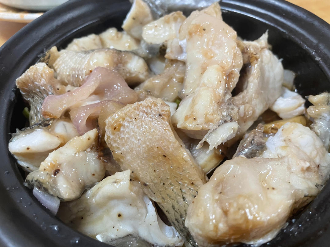 葱香焗鲈鱼