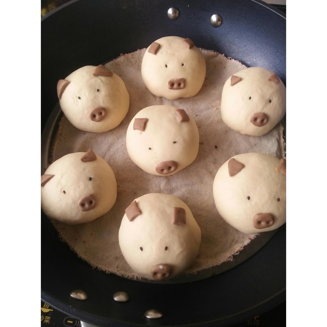萌猪宝豆沙包