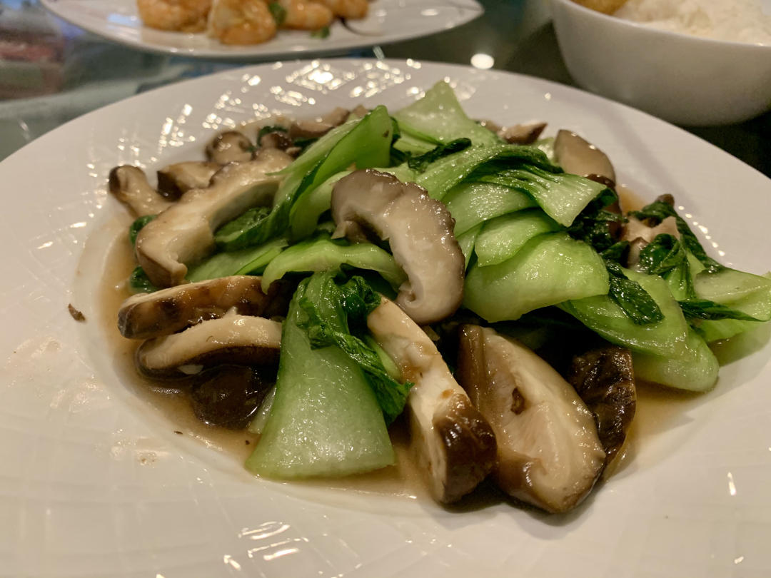 上海青炒香菇