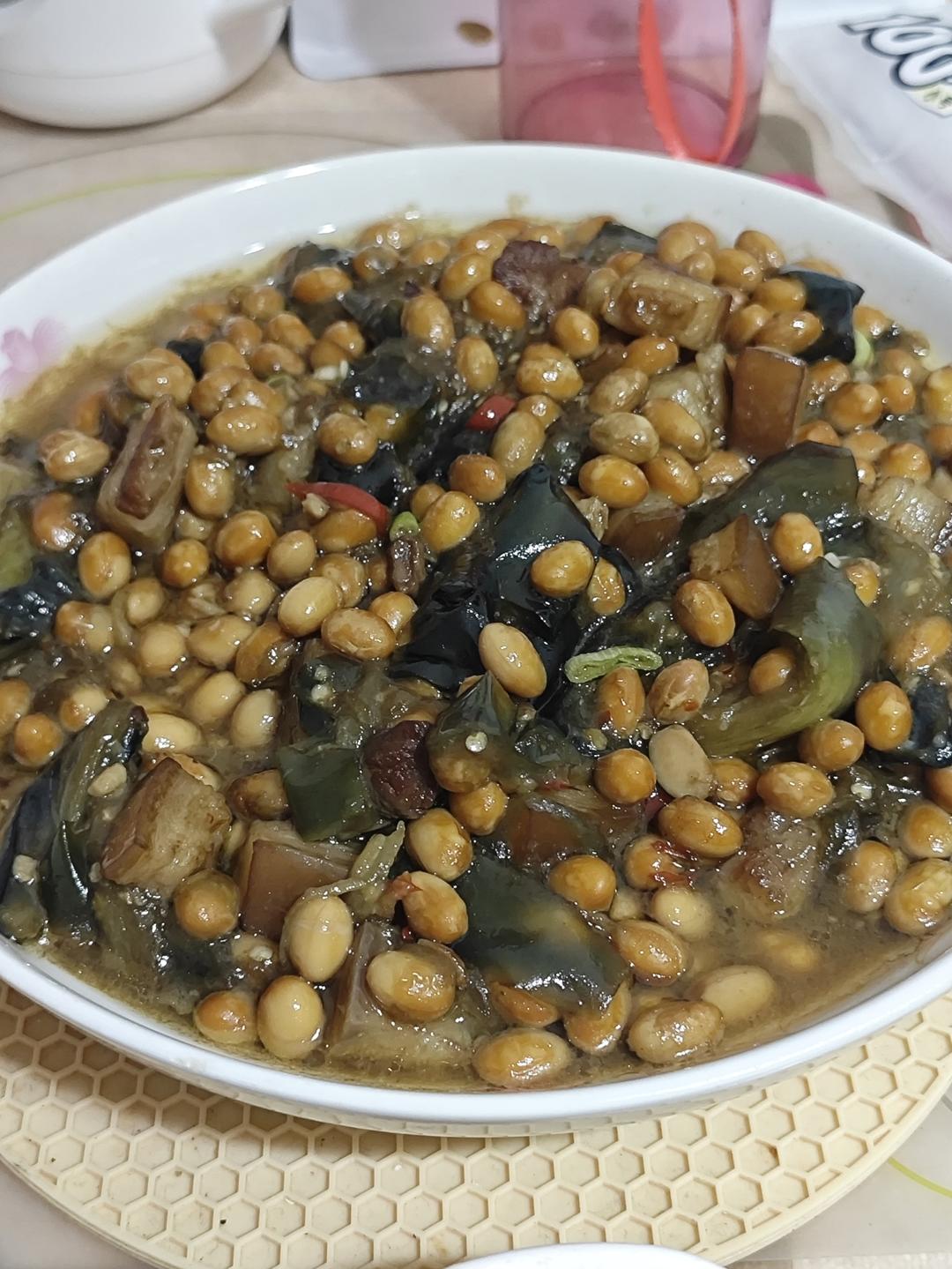 黄豆烧茄子