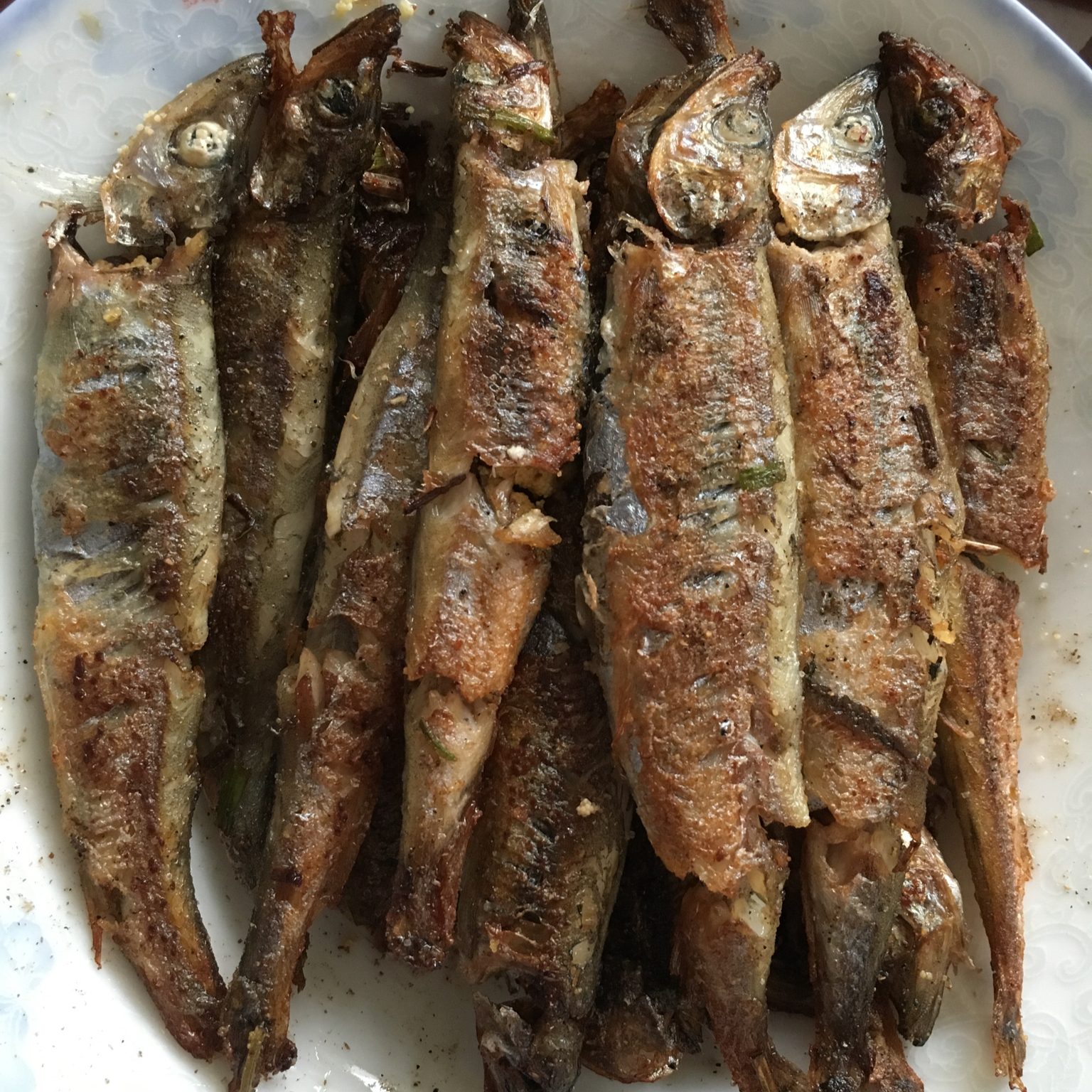 香煎椒盐多春鱼