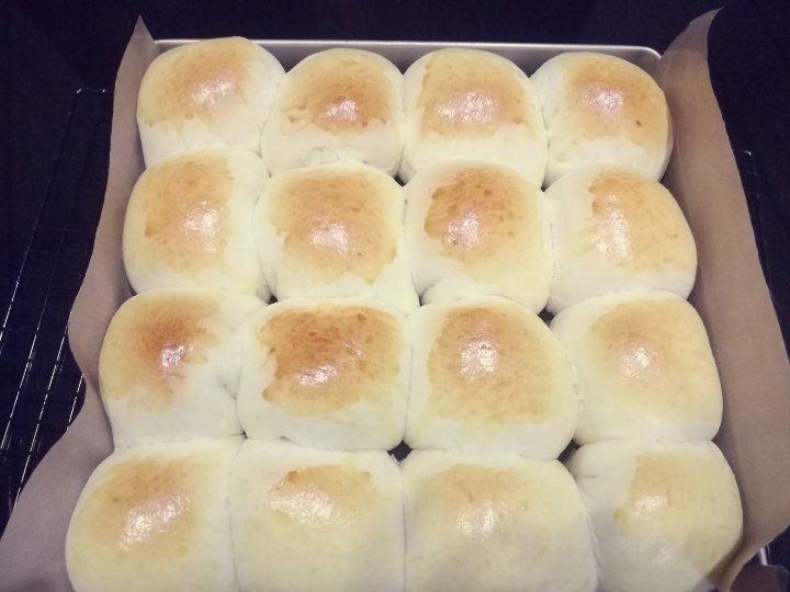 椰蓉奶香小餐包