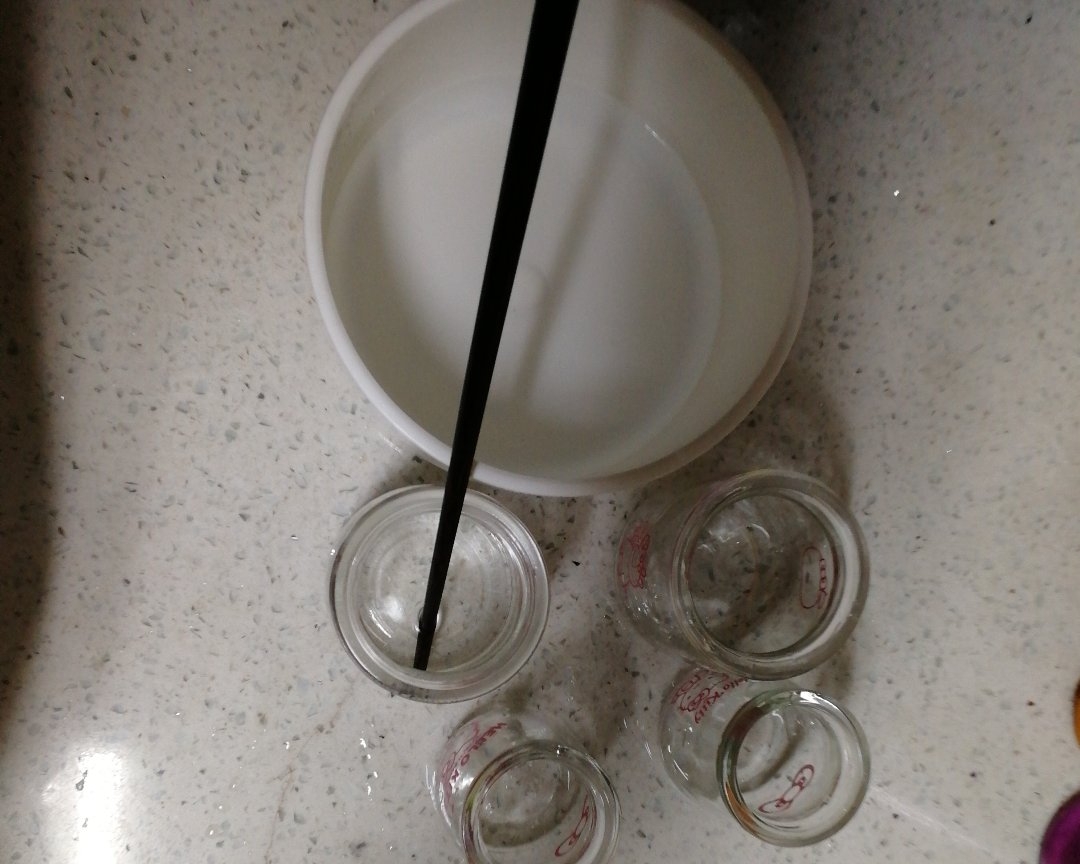自制酸奶（奶粉版）的做法 步骤1