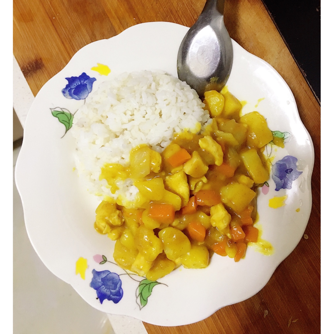 咖喱鸡块饭